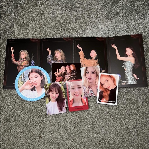 Twice’s More & More album! - Picture 2 of 3